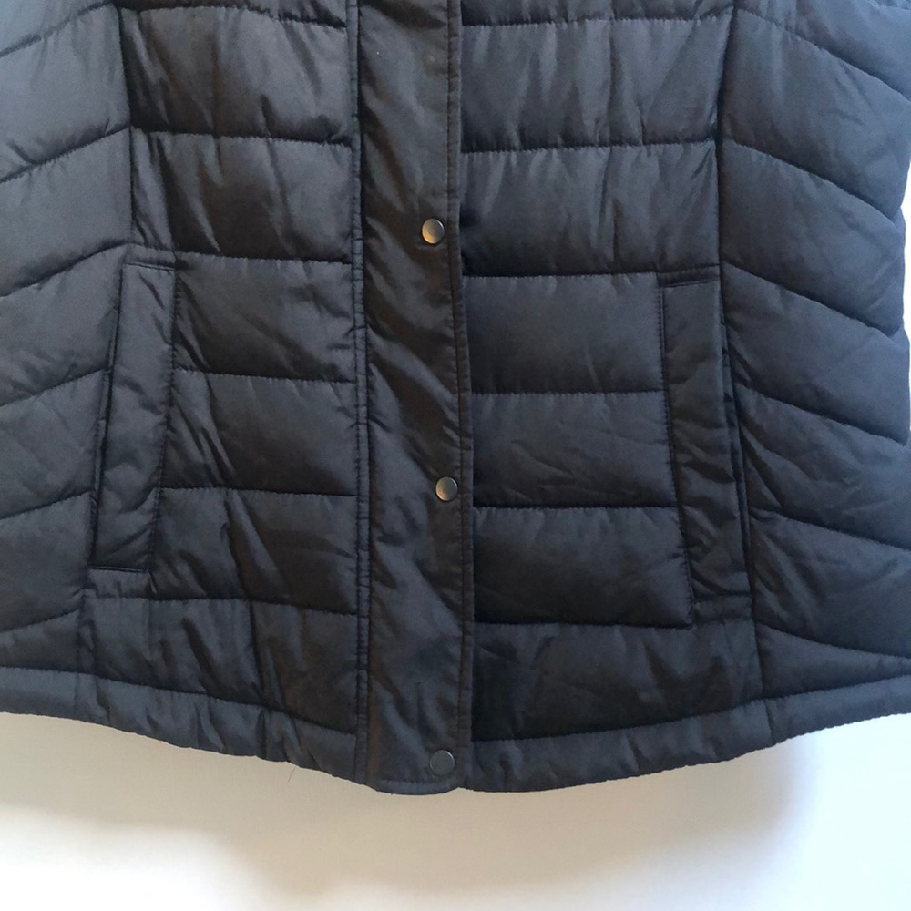 GAP Vest - Picture 3 of 7